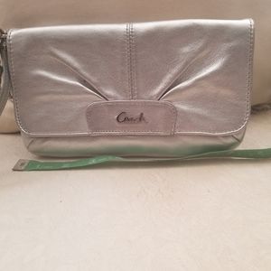 New without tags Coach wristlet